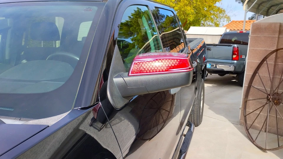 Чехлы на боковые зеркала Chevy Silverado/GMC Sierra, окрашенные на заказ — ваш цвет и стиль - Изображение 4 из 4