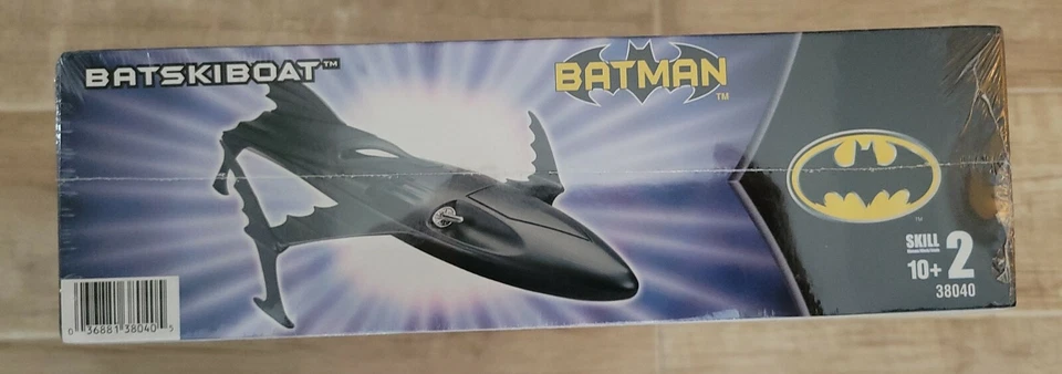 NEW BATMAN BATSKIBOAT 2003 AMT ERTL MODEL 1:25 SCALE SKILL LEVEL 2 SKI BOAT! b34 - Image 4 of 4