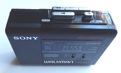 VINTAGE SONY WM-F66/76 WALKMAN CASSETTE PLAYER RADIO RECORDING