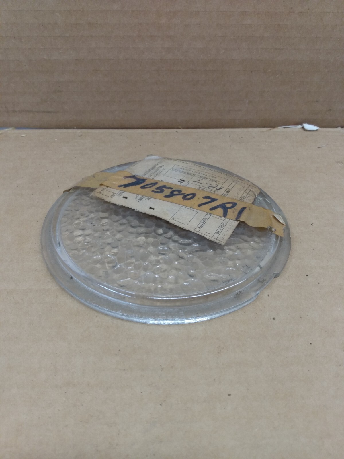 INTERNATIONAL CASE IH CUB DEERING TRACTOR HEADLIGHT LENS 705807R1 