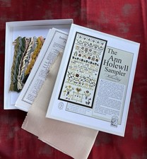 Examplarery Ann Holewll Needlework Kit Silk W...