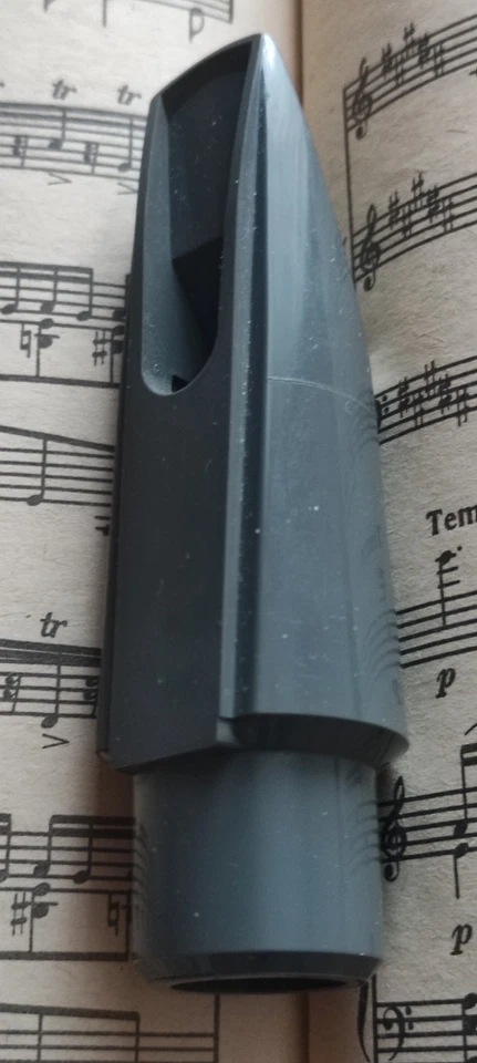 Rico (metalita), 120", boquilla tenor-saxofón. Foto 2 de 4