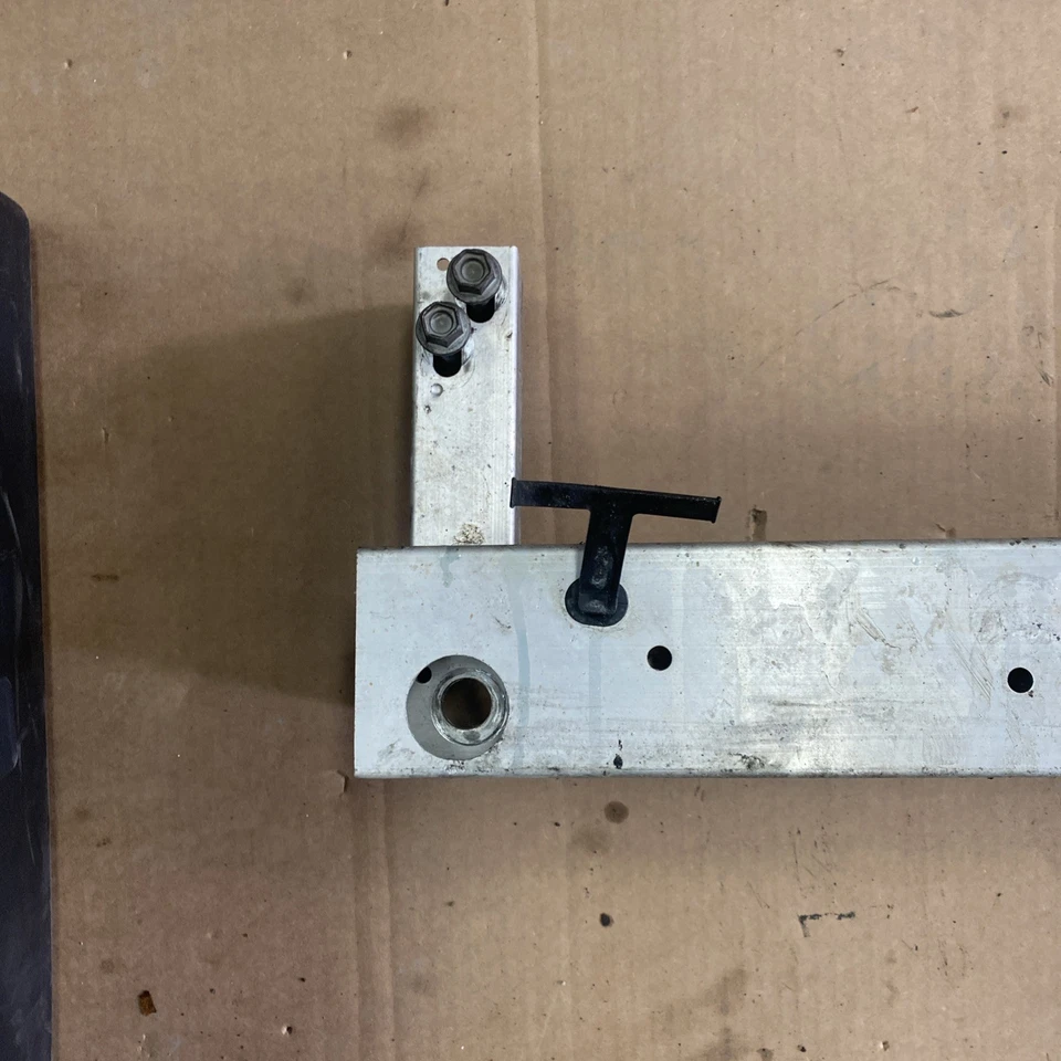 2014 2015 2016 - 2020 INFINITI Q50 Front Subframe Crossmember Bracket AWD - Image 2 of 4