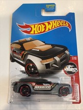 2017 Hot Wheels Treasure Hunt HW PURSUIT 1/10 HW RESCUE