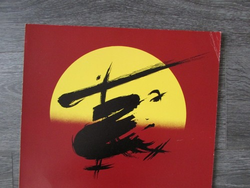 Póster original de teatro de Estados Unidos Miss Saigon un musical que llega a Broadway de 14 x 22 pulgadas - Imagen 5 de 10
