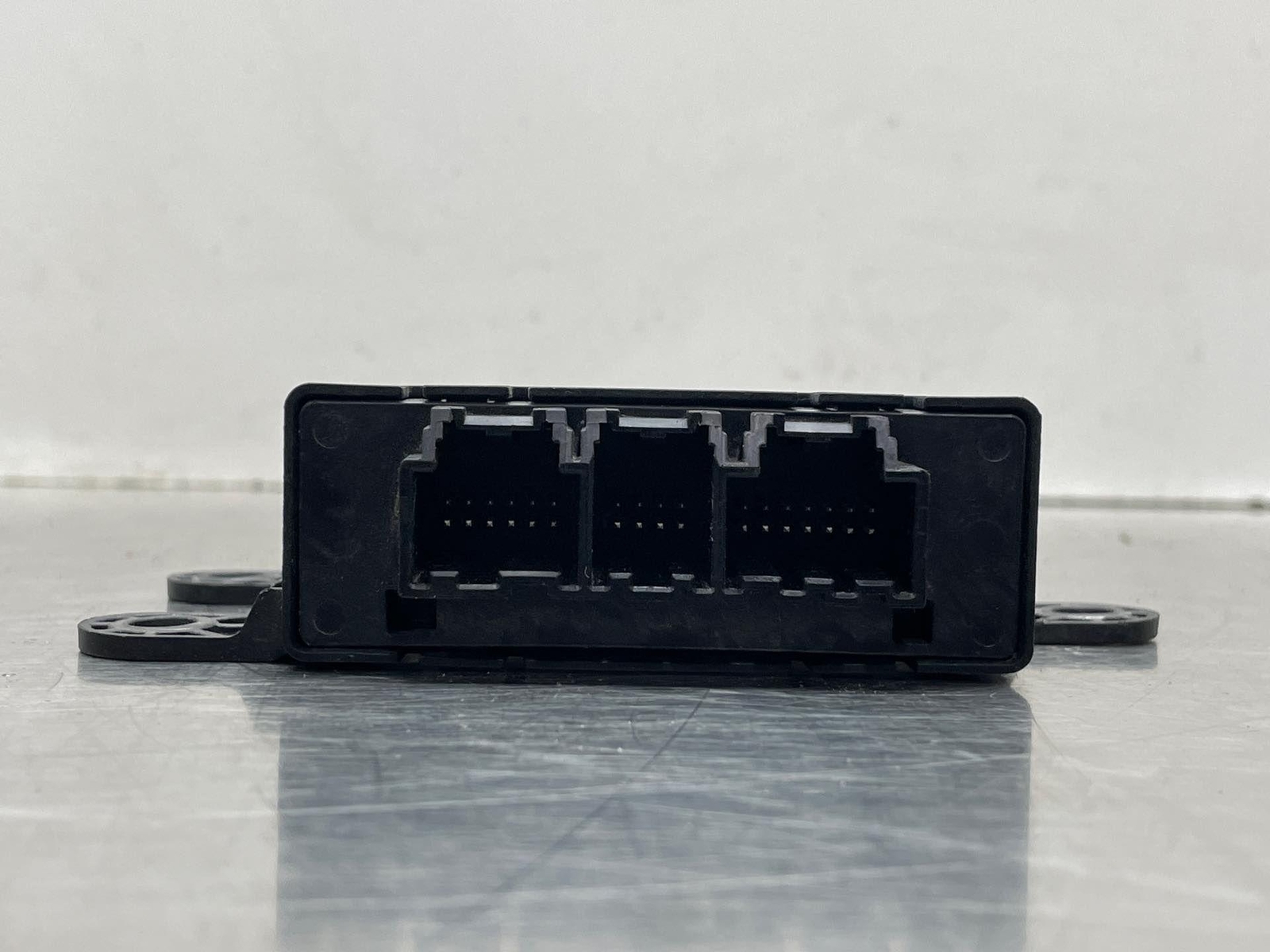 2014 Maserati Ghibli OEM Parking Assist Computer Control Module 670004819