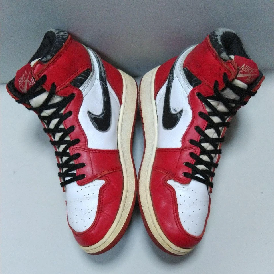 NIKE AIR JORDAN 1 HIGH Chicago Blanco x Rojo x Negro US3.5Y 1994 Reedición Temprana Foto 2 de 4