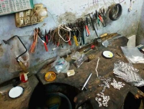 Anillo hecho a mano de piedras preciosas de ópalo rosa con forma cuadrada tamaño 7,8 pulgadas Foto 4 de 4