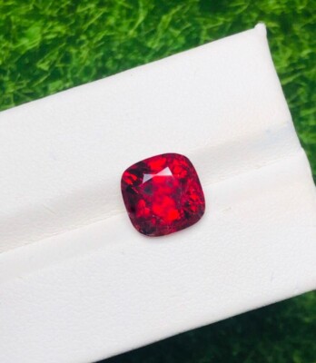 4.41CT AIGS CERTIFIED 100% NATURAL EARTH MINE VIVID RED SPINEL