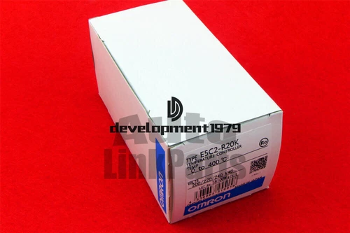 1PCS New  Omron E5C2-R20K E5C2R20K Temperature Controller