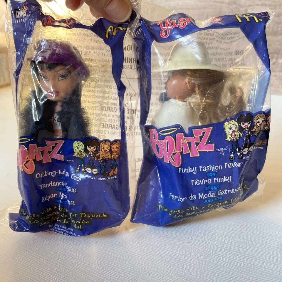 Lote de 2 muñecas Bratz Yasmin #1 (selladas) y Jade #4 2002 McDonald’s Happy Meal Foto 3 de 4