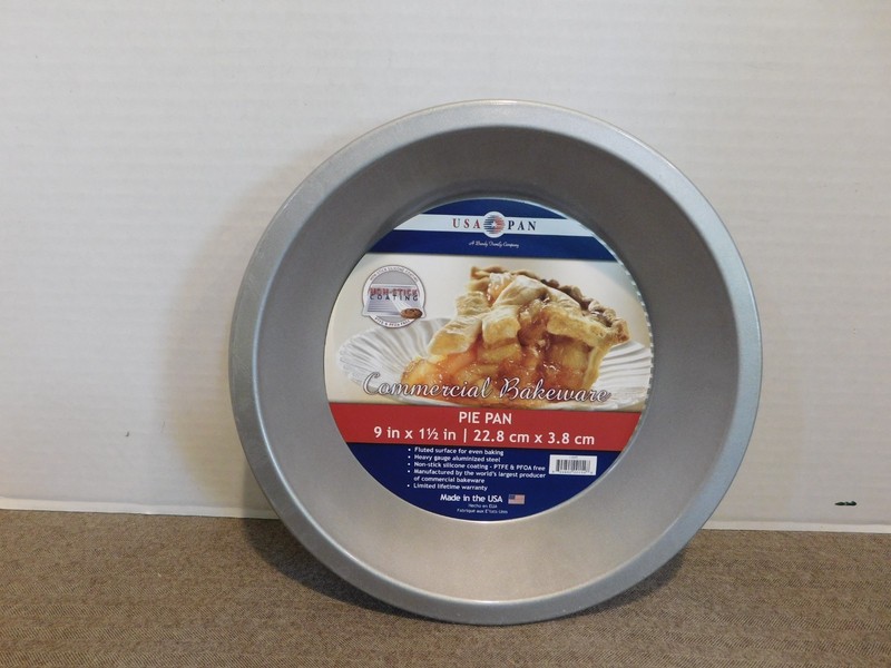 USA Commerical Bakeware Pie Pan 9" Non Stick Coating NEW #1