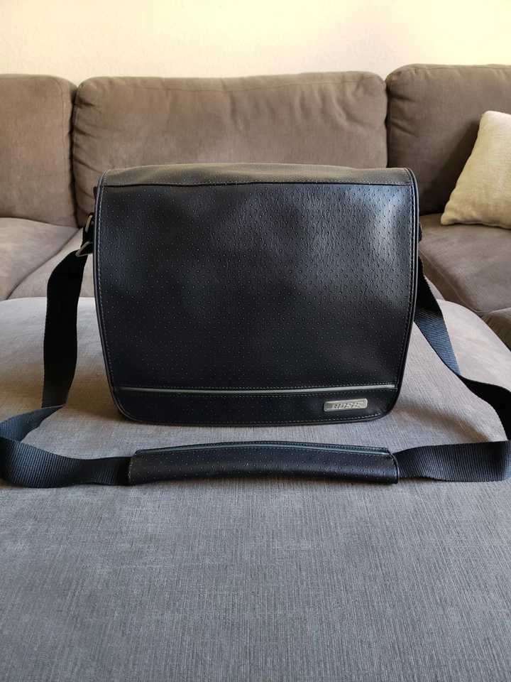 Bose SoundDock Portable Black Travel Bag Carrying Case w/ Padded Shoulder Strap - Image 2 of 4