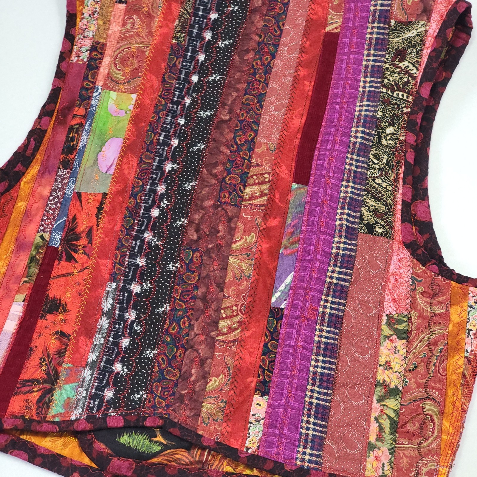 Handmade Quilted Patchwork Vest Chicken Print Fol… - image 5