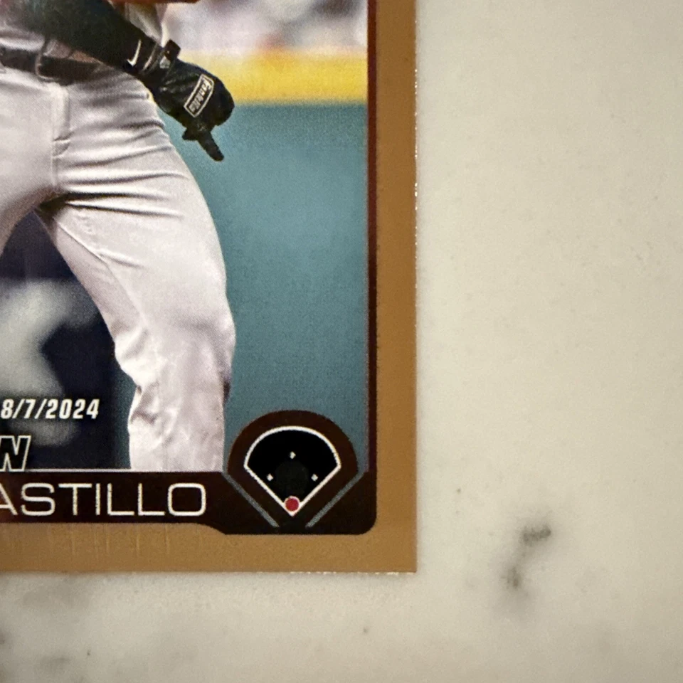 2025 Topps Update Series - Adrian Del Castillo (RC)  /2025 - Gold - #US267 - Image 3 of 4