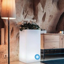 POT DE FLEURS CUBE HAUTEUR 80 40X40 LUMIÈRE BLEUE EN RÉSINE JARDIN LUMINEUX