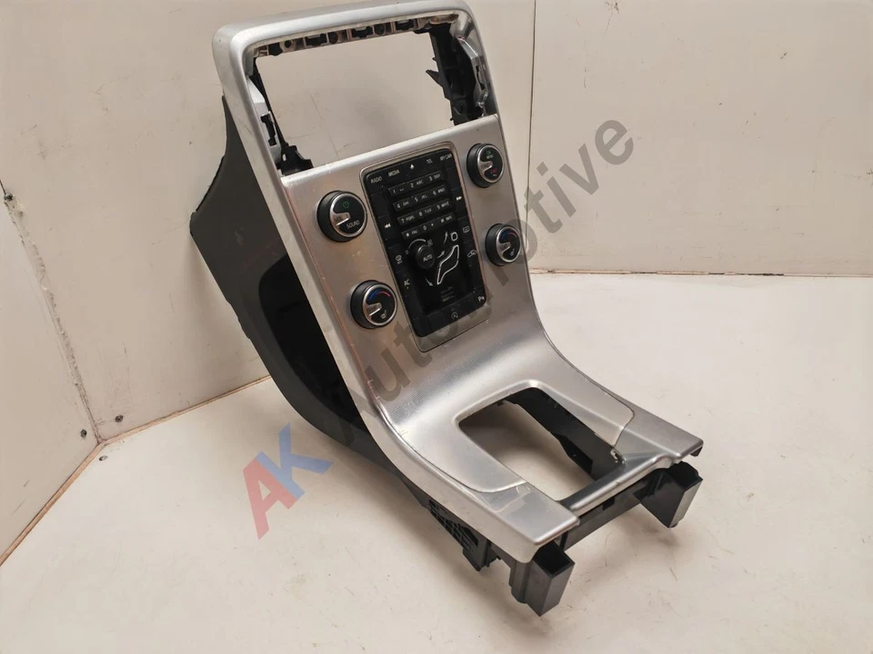 Volvo V60 S60 10-18 Heater AC Radio Multimedia Control Switch Panel and Trim - Image 2 of 4