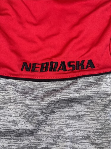 Men's Colosseum Heather Gray/Scarlet Nebraska Huskers Polo Medium NWT MSRP$65 - Picture 4 of 7