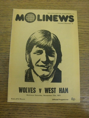 17/11/1973 Wolverhampton Wanderers v West Ham United (Faint Fold, Team Changes) - 第 1/1 張圖片