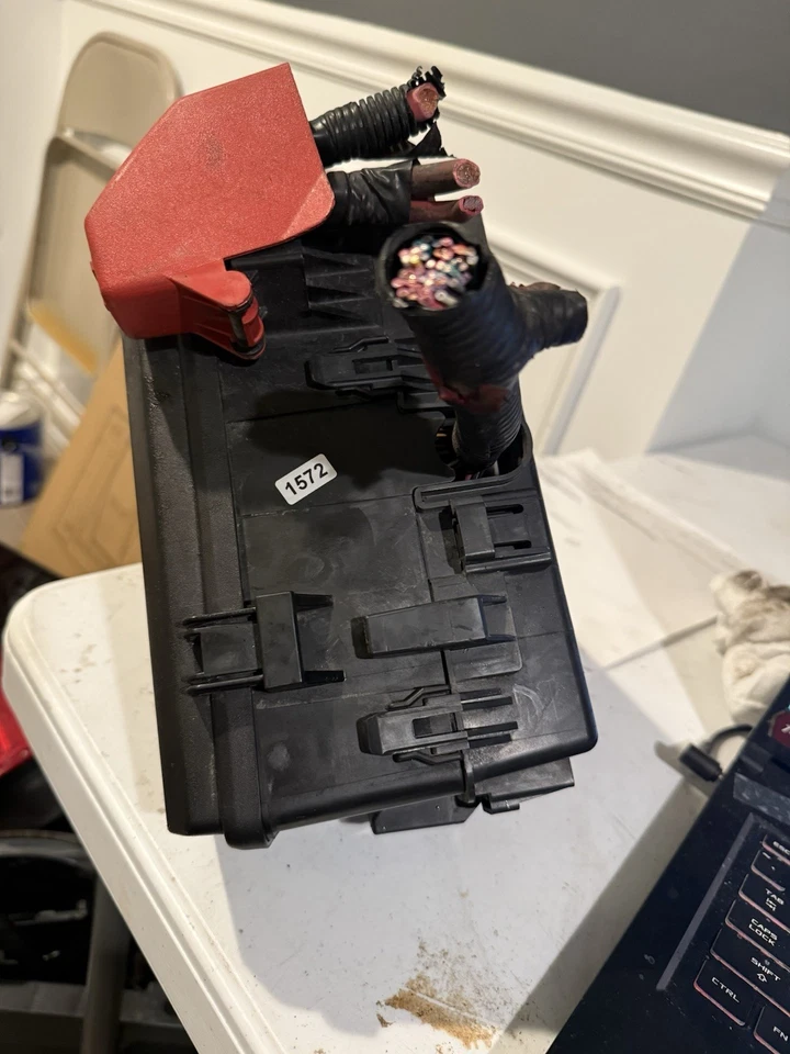 Engine Fuse Box BUICK ENCLAVE 13 14 PN 22933348 Foto 2 de 4