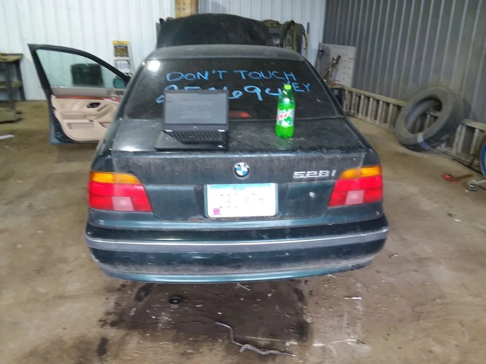 Booster de freio elétrico compatível com 98-03 BMW 540i 2084775 - Imagem 2 de 4