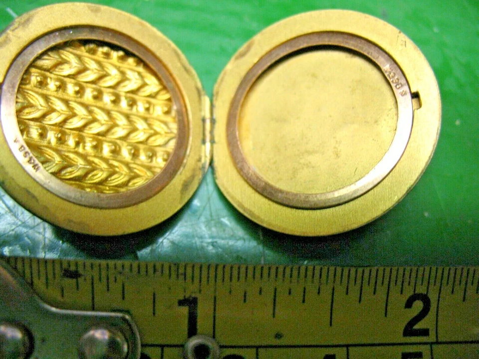 W & SB GOLD PLATED LOCKET DIAMOND STUDDED & MONOGRAMED BES - Image 4 of 4