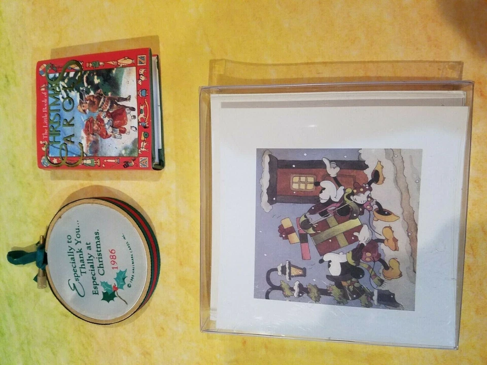 6 tarjetas navideñas de Mickey Mouse de Disney, libro de villancicos de Navidad, colgante de pared de Navidad Foto 2 de 4