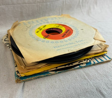 Lot of 18 Vintage 45 RPM EP Records - 1950s/60s Vocalists Crooners