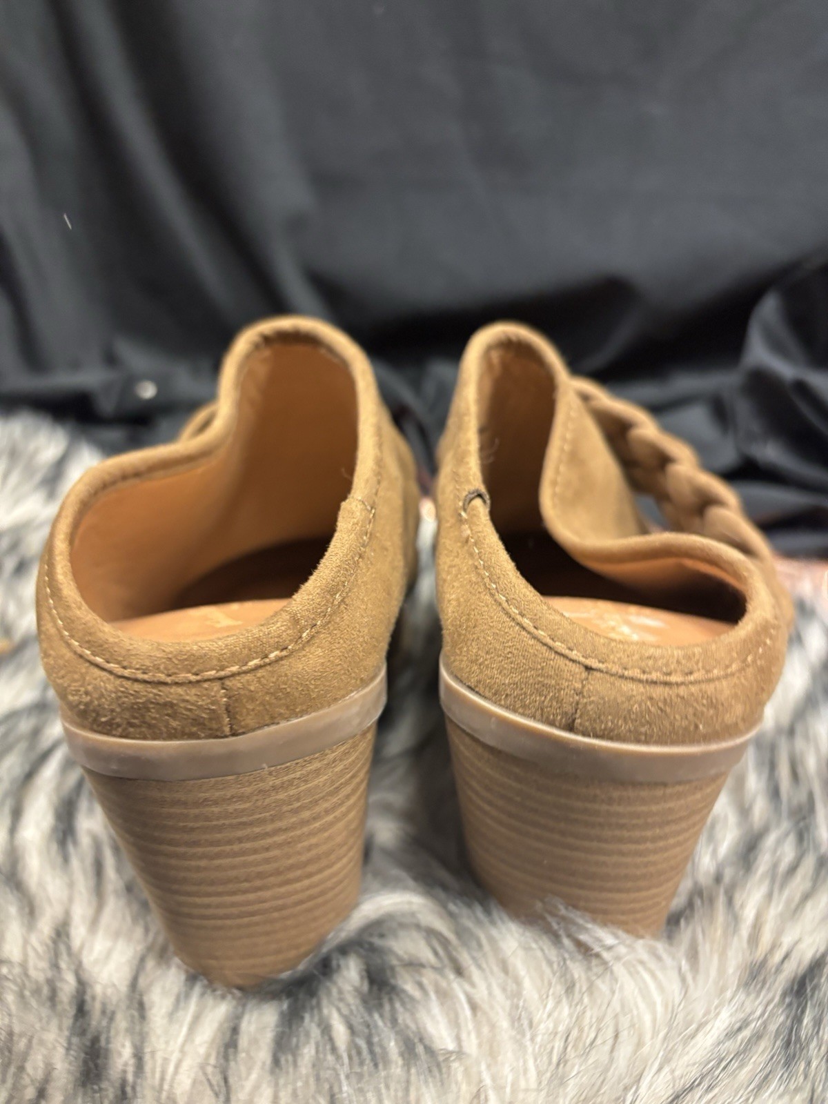 Universal Thread Shoe - image 9