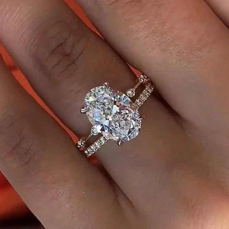 4.40Ct Oval-Cut EF/VS1 Lab Grown Diamond Wedding Bridal Ring Set 14k Yellow Gold