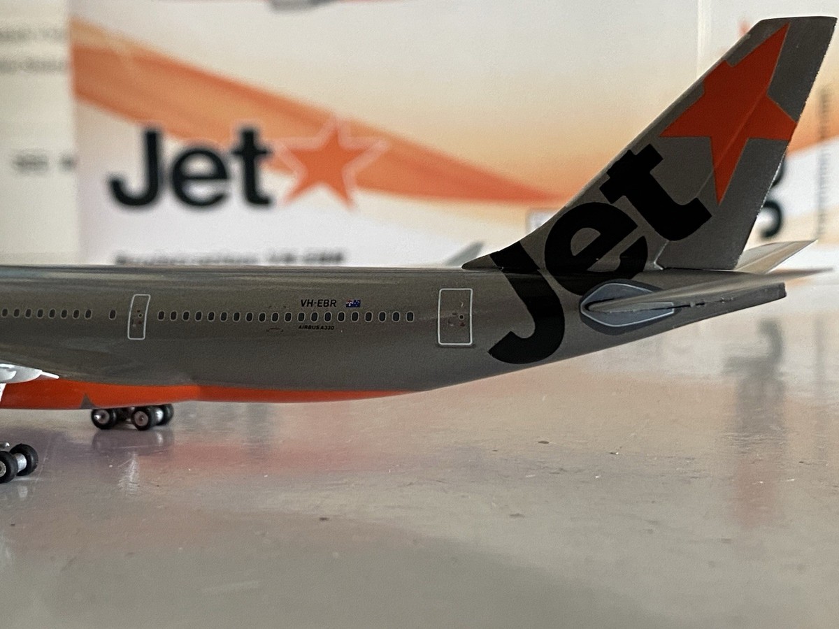 Phoenix Models JetStar Airways A330-200 1:400 VH-EBR