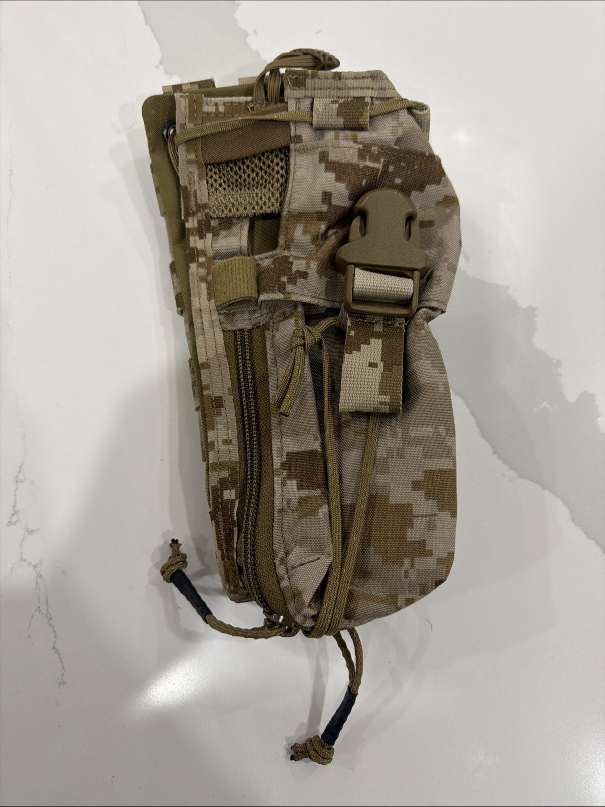 Eagle Industries AOR1 LCS V3 Universal Radio Pouch Maritime 500D NSW DEVGRU