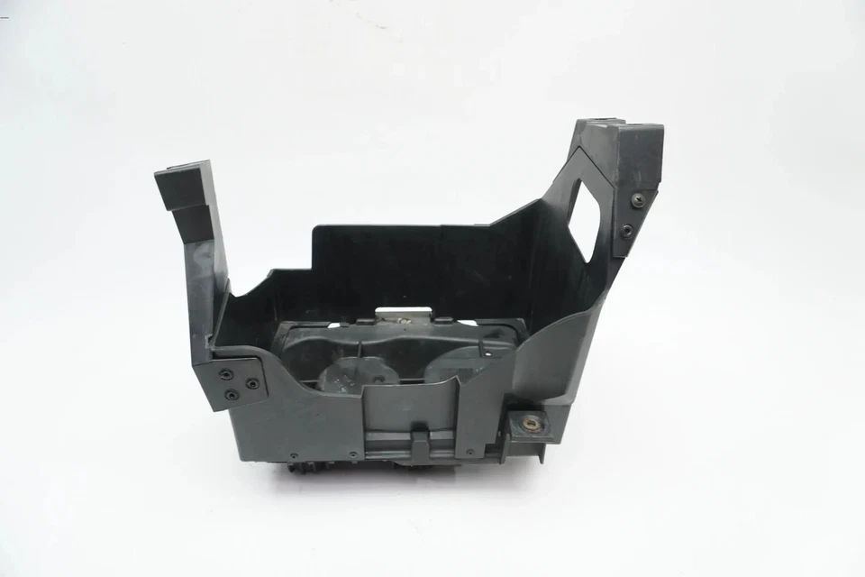 Portapilas Audi S3 8L batería orientada BL9103943 1J0804373E Foto 4 de 4