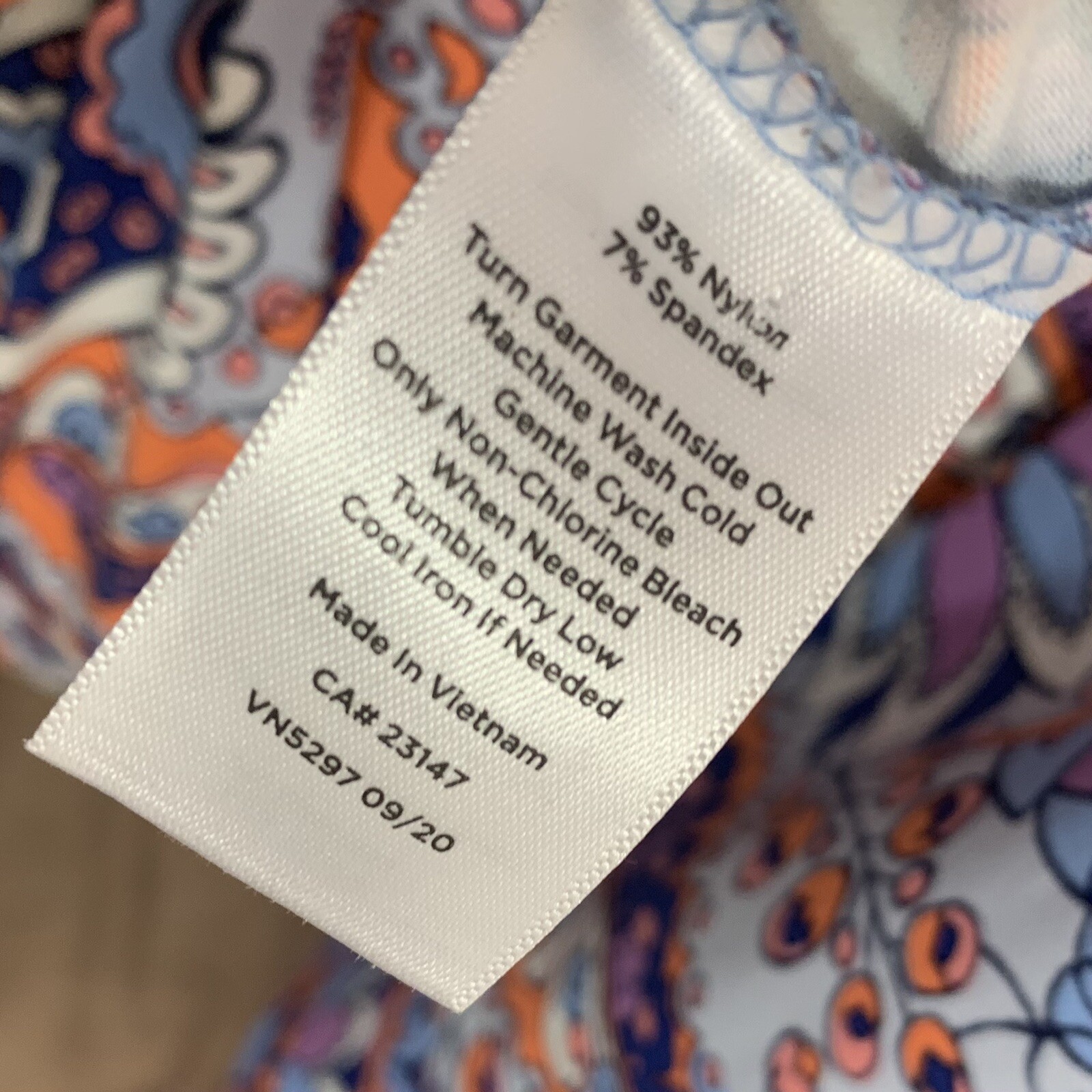 Talbots Women’s Collared Geometric Button Shirt D… - image 9