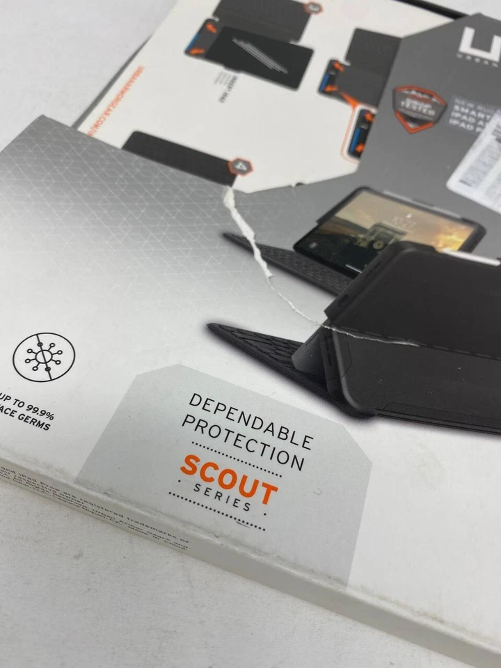 Urban Armor Gear Plyo 11" Folio Black iPad Pro 11" 1, 2,3,4th Gens And iPad AIR - Image 3 of 3