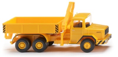 WIKING - MAGIRUS DEUTZ 6x4 straight truck with yellow crane - 1/87 - WIK050404