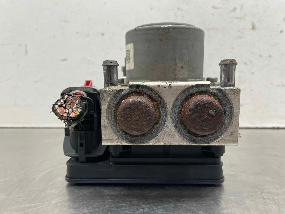 Chevy Silverado 3500 2016 bomba de freno antibloqueo conjunto ABS de 4 ruedas OEM 23407406 Foto 2 de 4