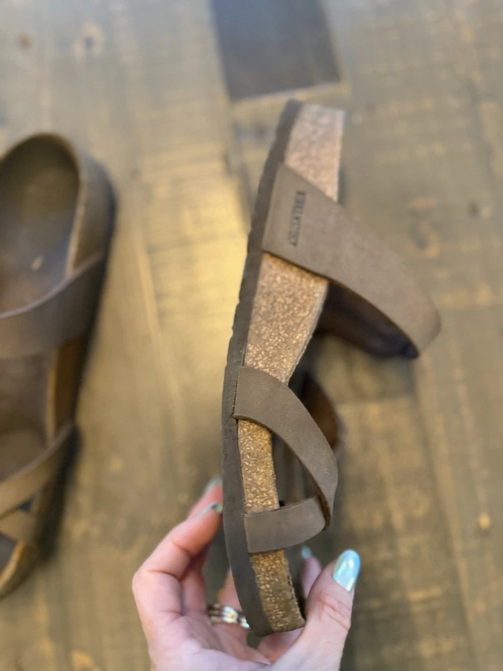 Sandalias Birkenstock Mayari Marrón Tanga Cuero Talla 38.8 (8.5) Foto 3 de 4