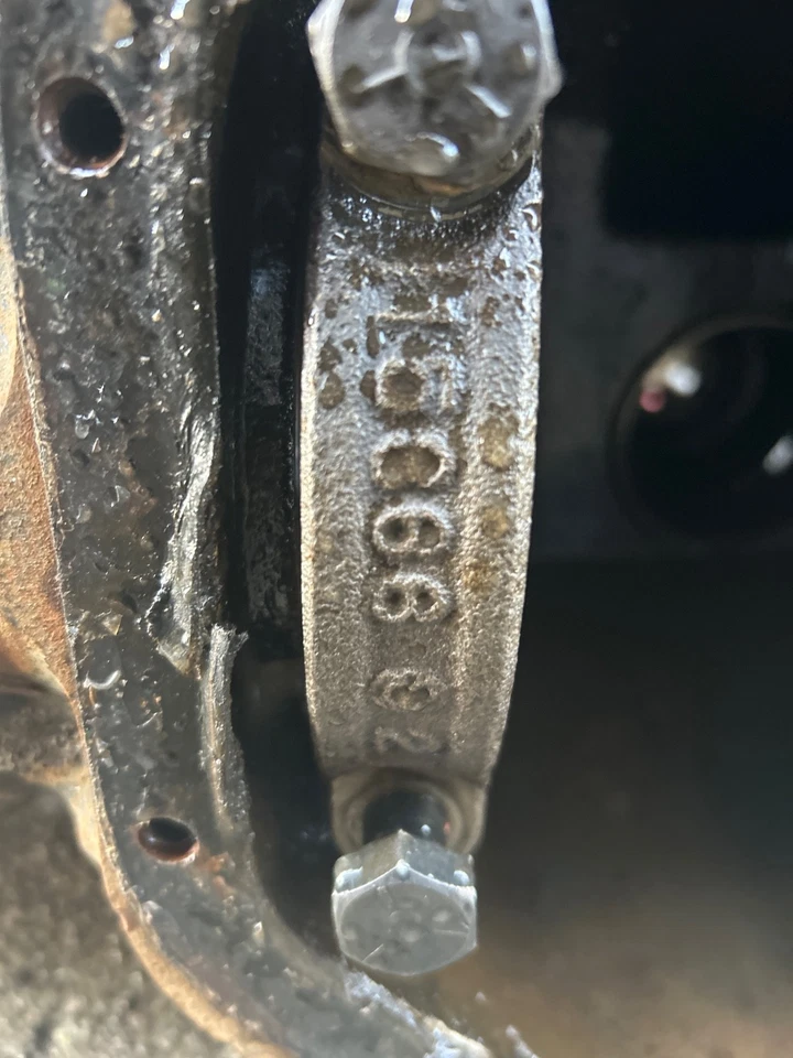 雪佛兰 K5 K10 4X4 Dana 44 前轴外壳 — 第 2/4 张图片