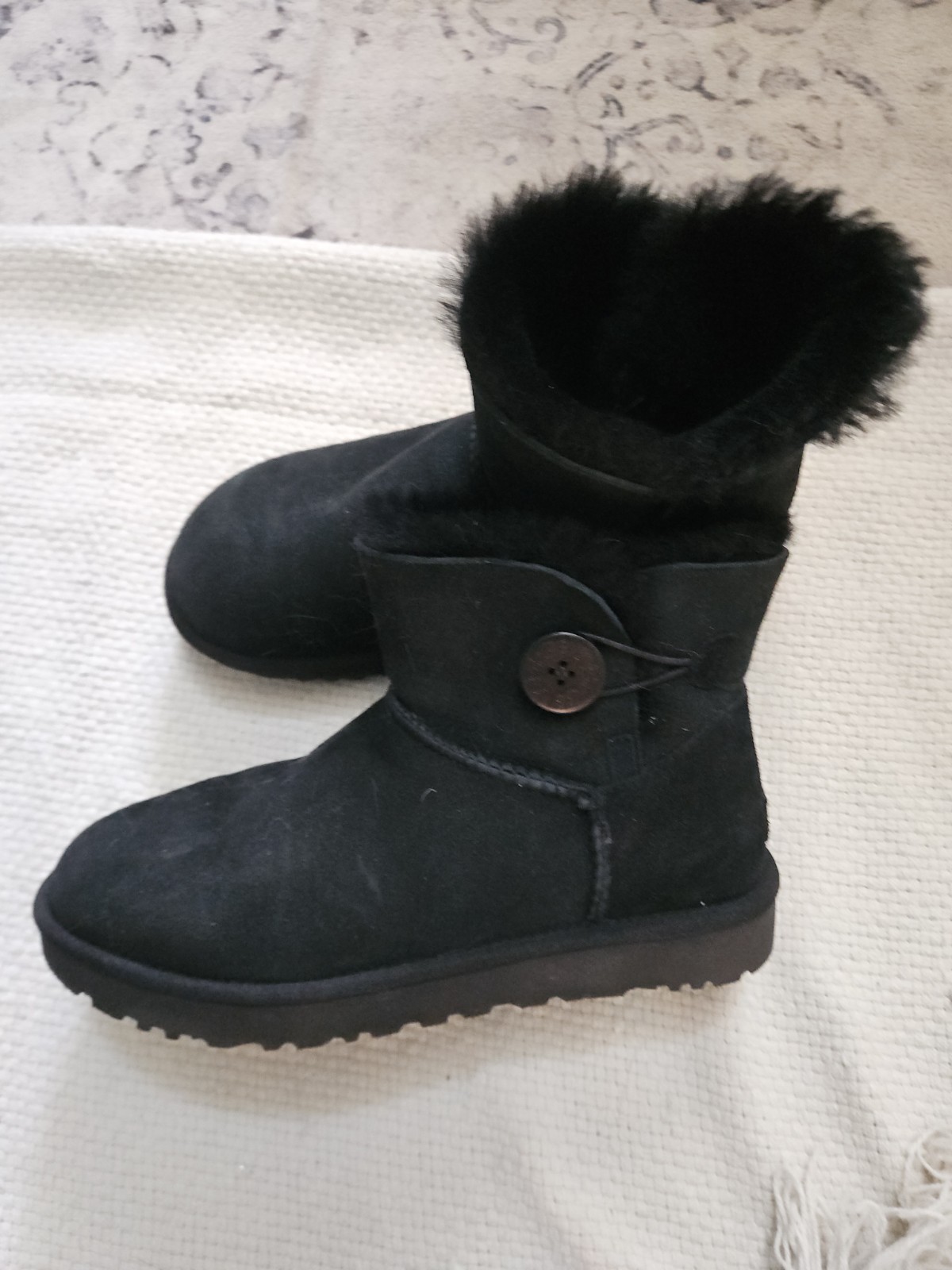 UGG Womens Mini Bailey Button II 1016422 Black Snow Boots Size 10