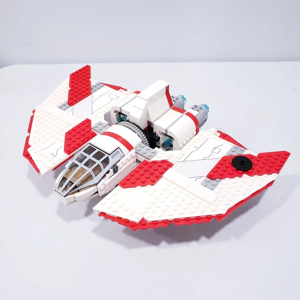 Lego 2011 Star Wars T-6 Jedi Shuttle 7931 No Manual No Box 99% Complete - Image 3 of 4