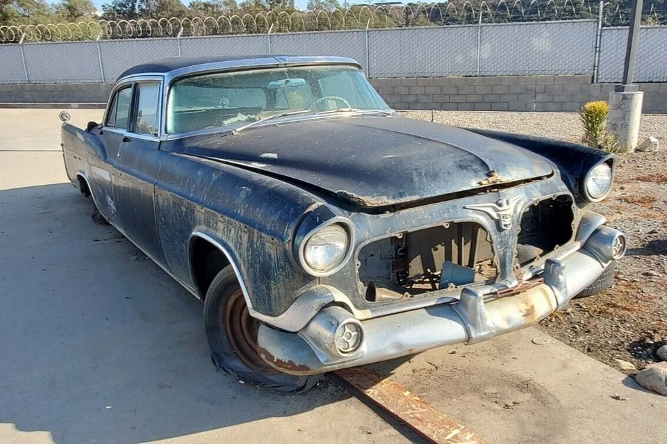 1956 Chrysler Imperial 4 двери седан - запчасти (читайте описание) - Изображение 3 из 4