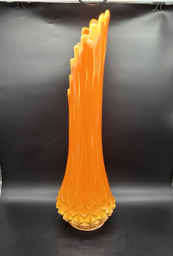 LE Smith Swung Vase Diamond Butt Bittersweet 23.5" Imperfect READ - Picture 2 of 20