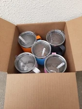 Yeti 35oz Rambler  Mug With Straw Assortment Box