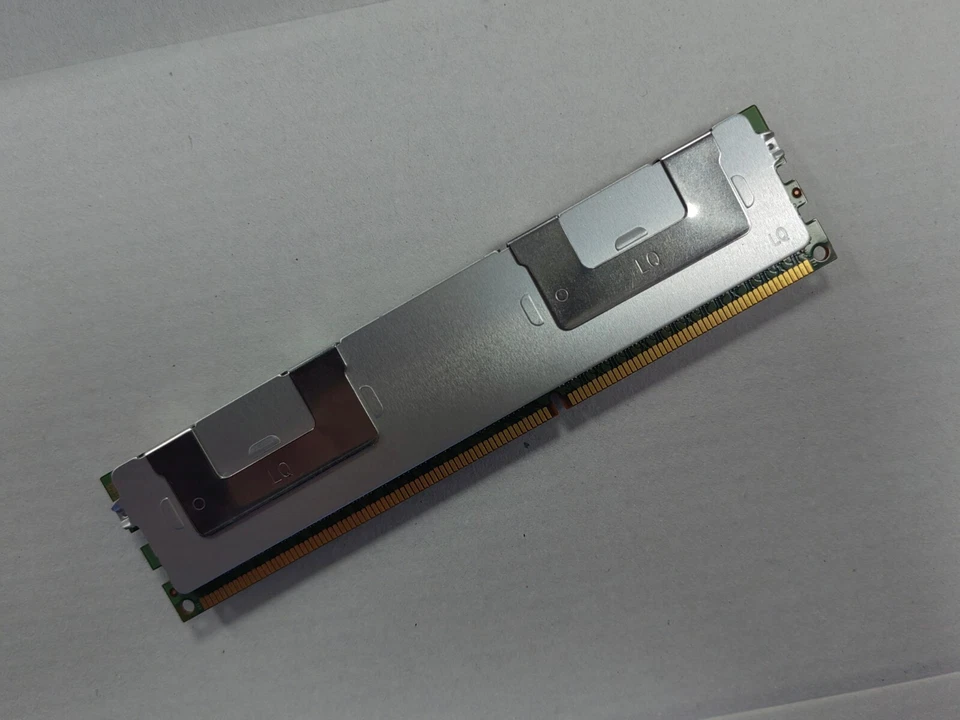 SAMSUNG 64GB DDR3 1600 Server LRDIMM RAM 8Rx4 PC3L-12800L M386B8G70DE0-YK0 1.35v - Image 2 of 2