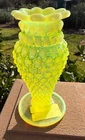 Vtg FENTON Glass BUD VASE Uranium Vaseline Topaz Opalescent Hobnail  6" MINT