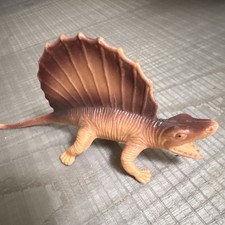 Dimetrodon Dinosaur Toy Figure MPN 2001K Dinosaurs Ages 3-4 4-7 Years