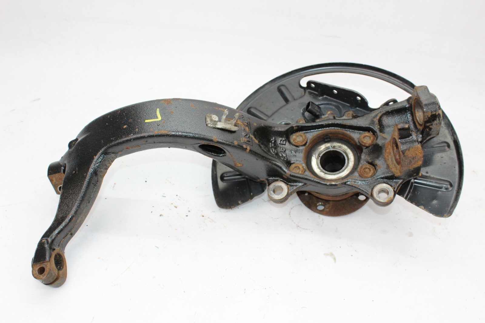 Bentley Continental GT Front Left Driver Knuckle Spindle Hub 2003-2007
