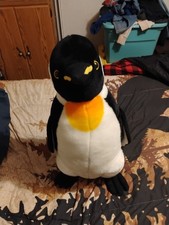 Melissa And Doug Giant Pinguin. LifeLike Stuffed Animal. Nearly 2 Feet Tall 