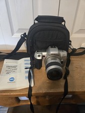 Minolta Maxxum 35 - 80 Film Camera QT Si With Zoom Flash w/ Manual.